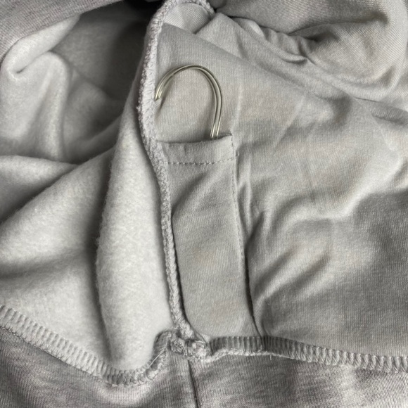 Peanuts Snoopy Christmas Light Up Sweatshirt - Picture 7 of 11